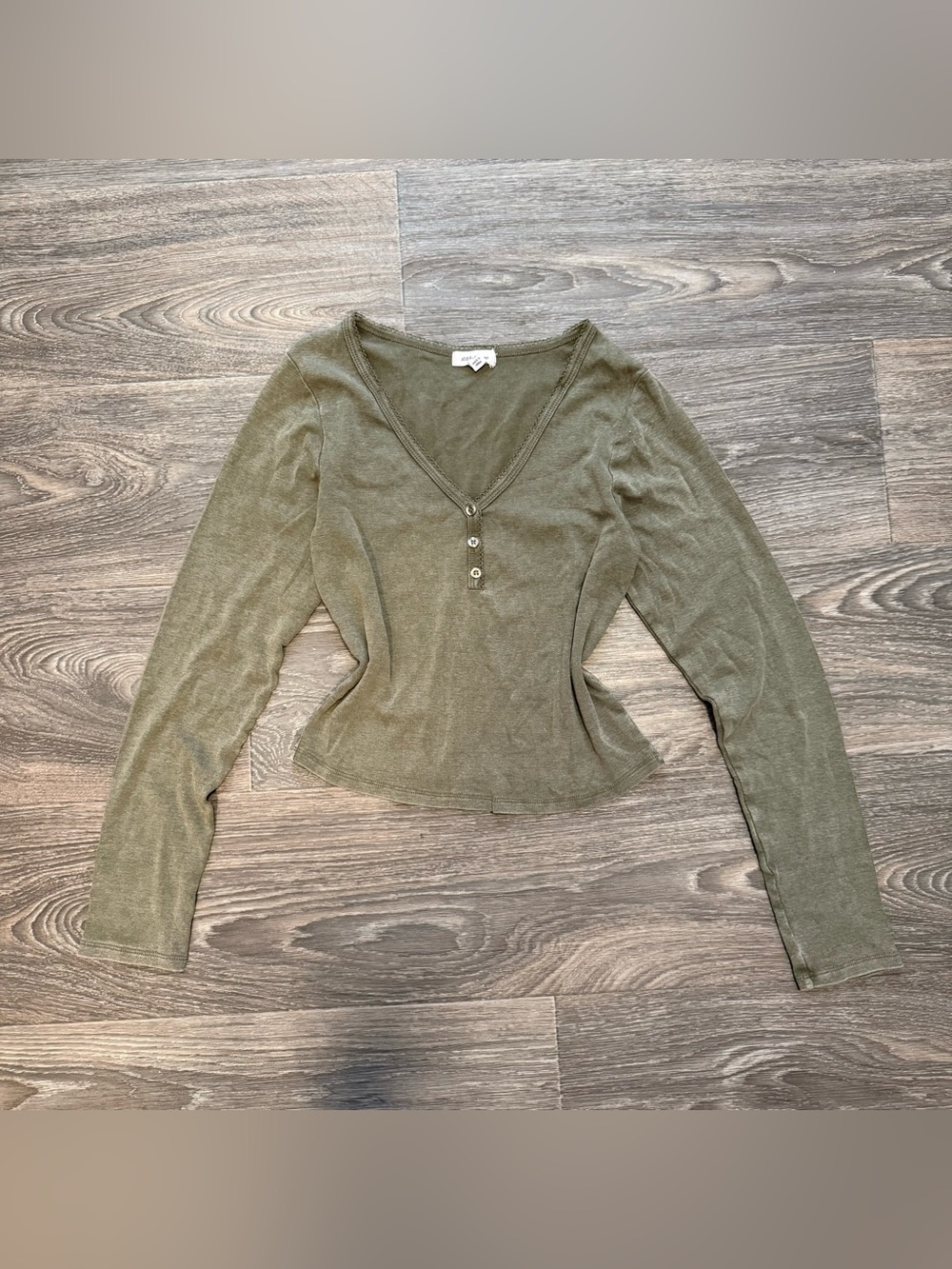 olive green cotton long sleeve button v-neck crop top